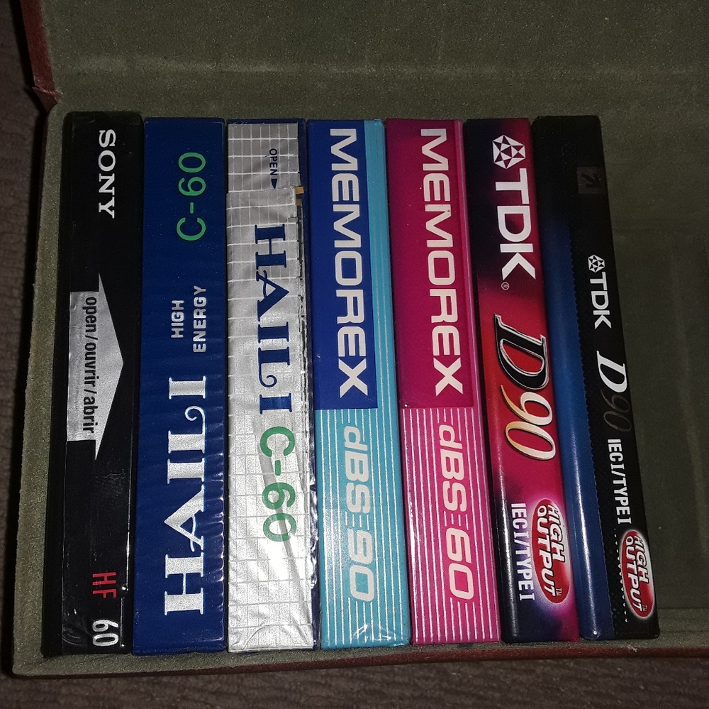Vintage Cassette Library Case & 7 New Blank Cassettes Retro Prop - Picture 5 of 5